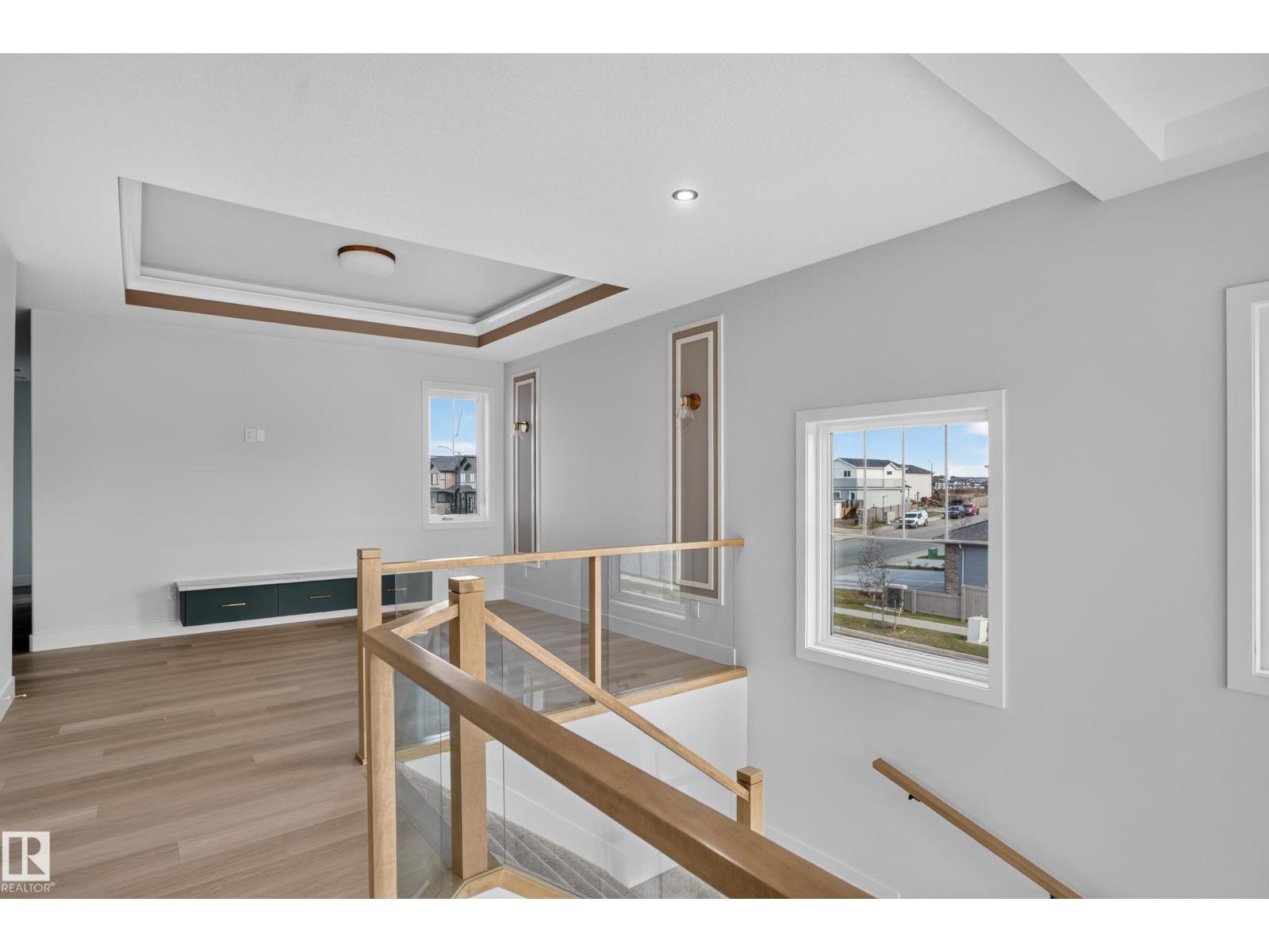 386 Linden LO NE, photo 49 of 64