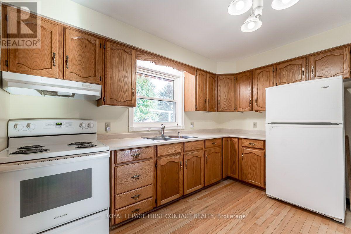 224 Christopher Street, Clearview photo 12