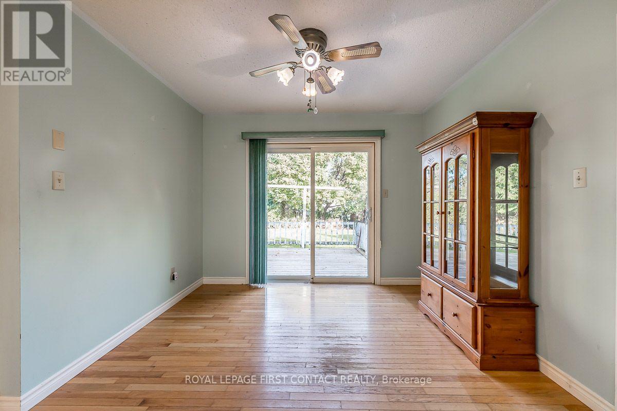 224 Christopher Street, Clearview photo 15