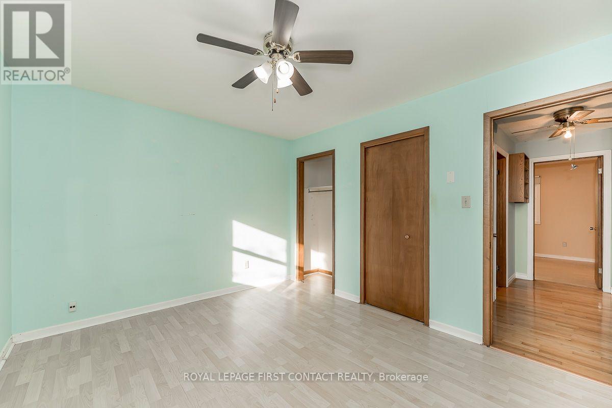 224 Christopher Street, Clearview photo 20