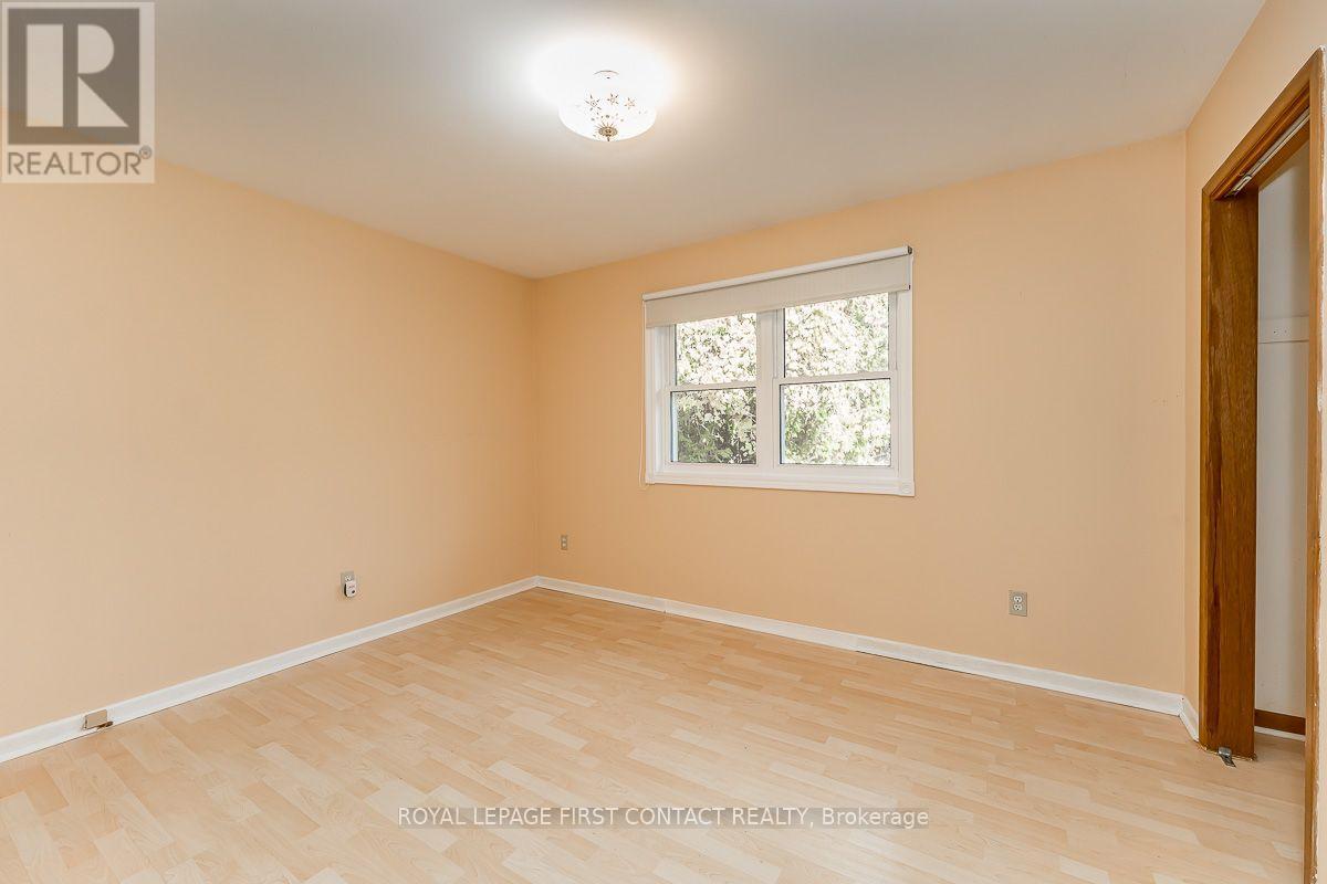 224 Christopher Street, Clearview photo 22