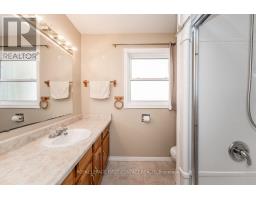224 Christopher Street, Clearview, ON L0M1S0 Photo 25