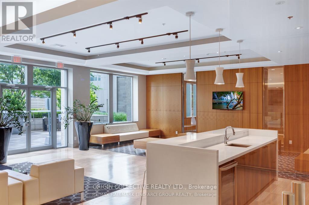 #405 111 ST CLAIR AVENUE W - 19