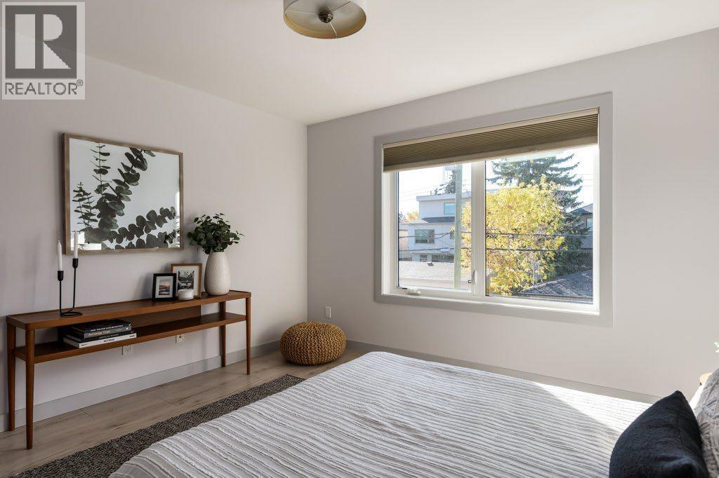 2, 1739 36 Avenue SW photo 14