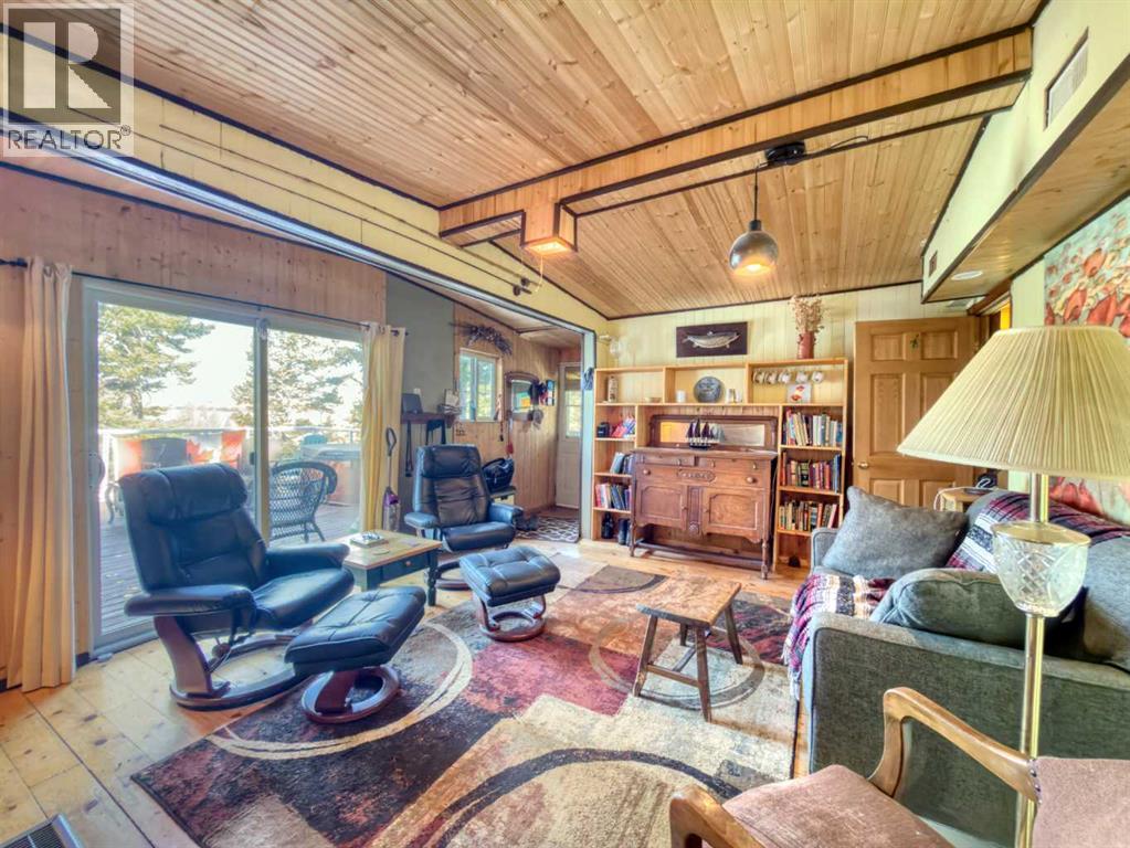 16 Lee Lake Road, Rural Pincher Creek No. 9, M.D. of — photo 5