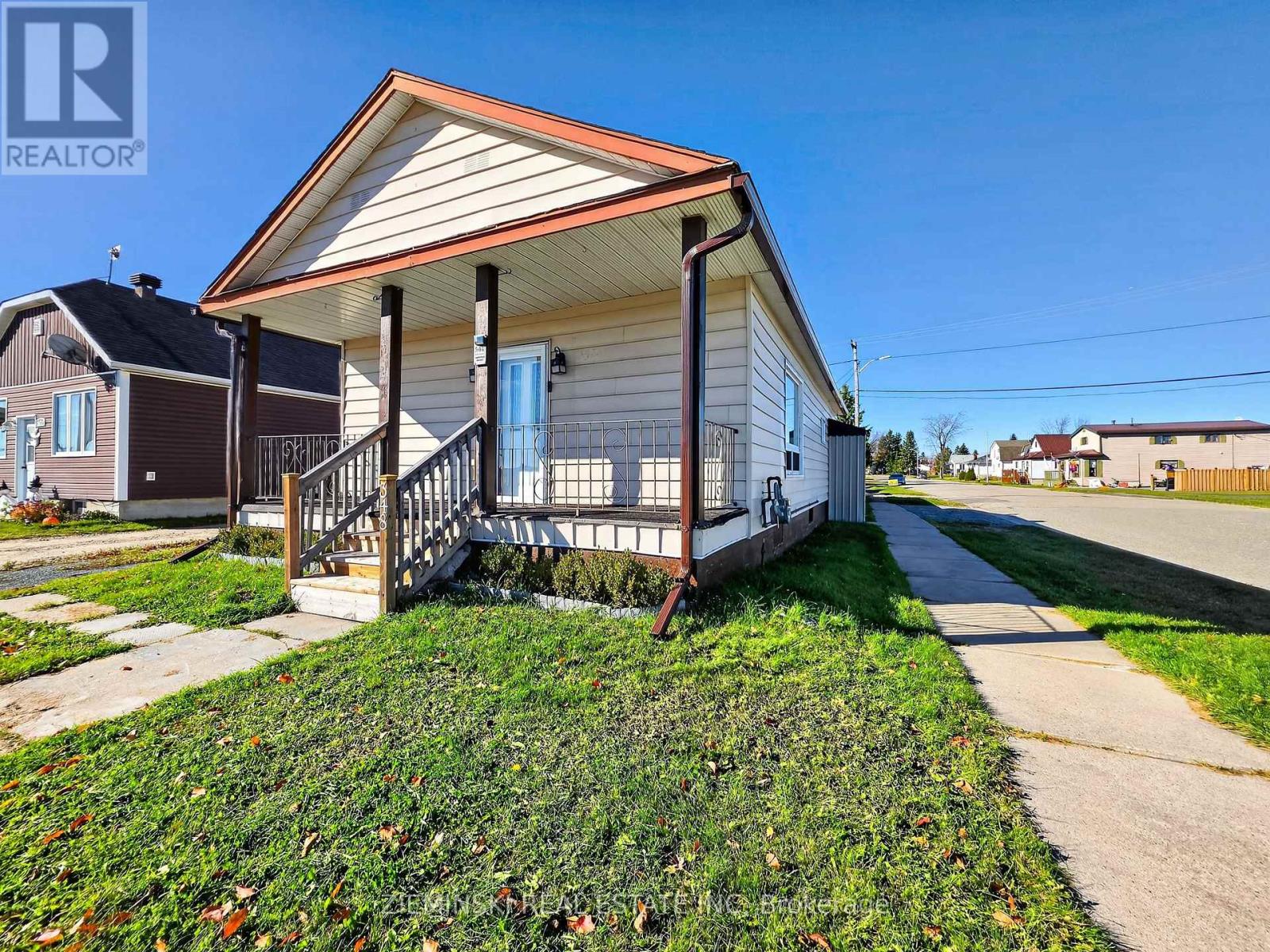 348 CAMBRIDGE AVENUE, Iroquois Falls