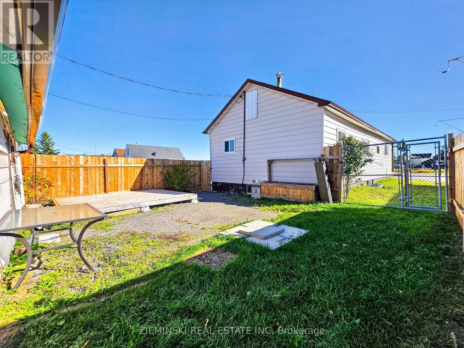 348 CAMBRIDGE AVENUE, Iroquois Falls — photo 5
