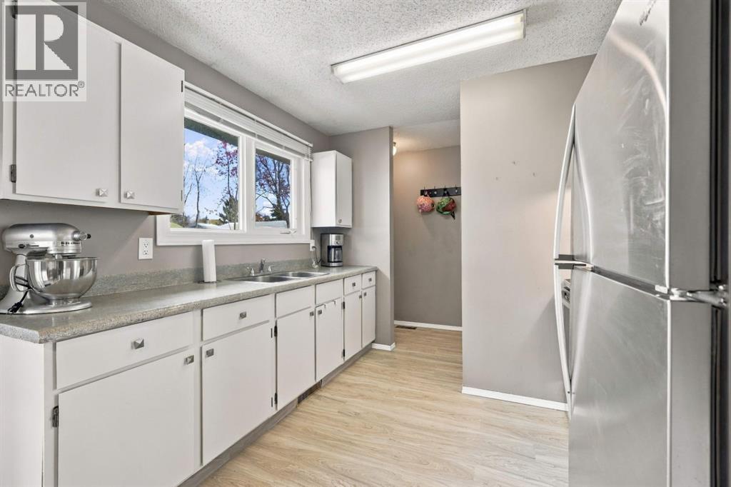 Listing photo – 5316 38 Street, Innisfail