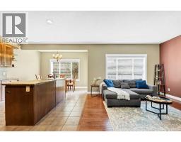 4pc Bathroom - 35 Somerset Link Se, Medicine Hat, AB T1B0B8 Photo 9