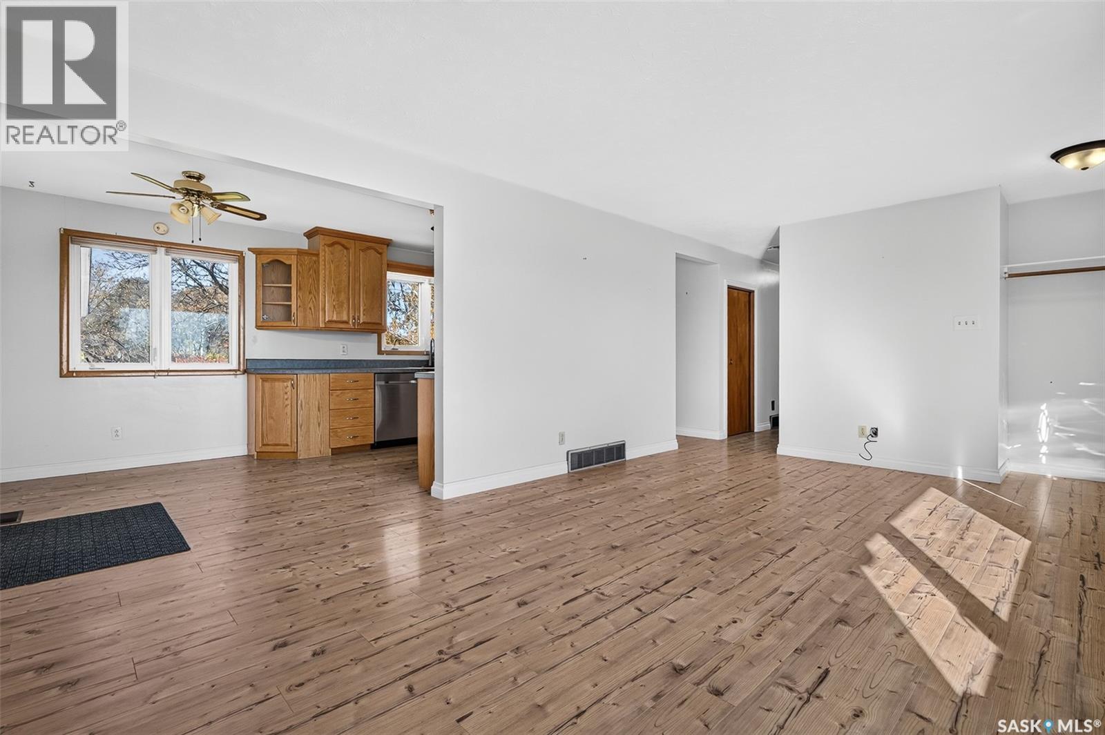 704 Norfolk AVENUE, Chamberlain — photo 18