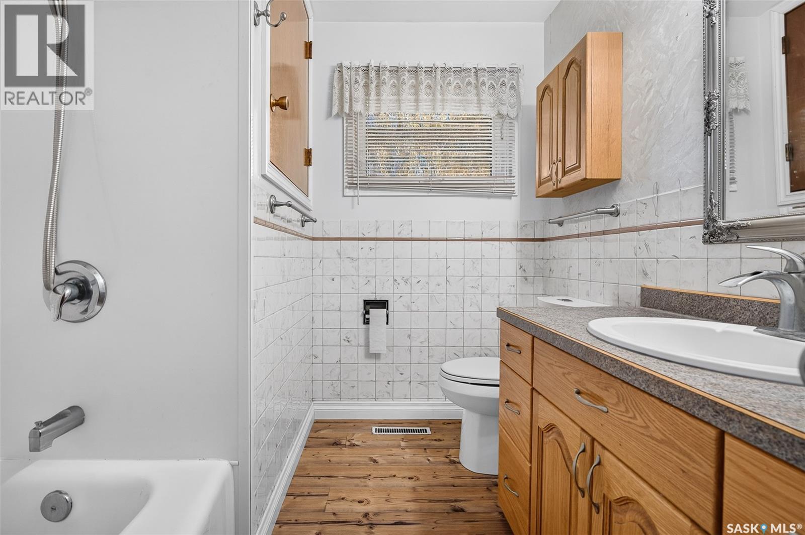 704 Norfolk AVENUE, Chamberlain — photo 26