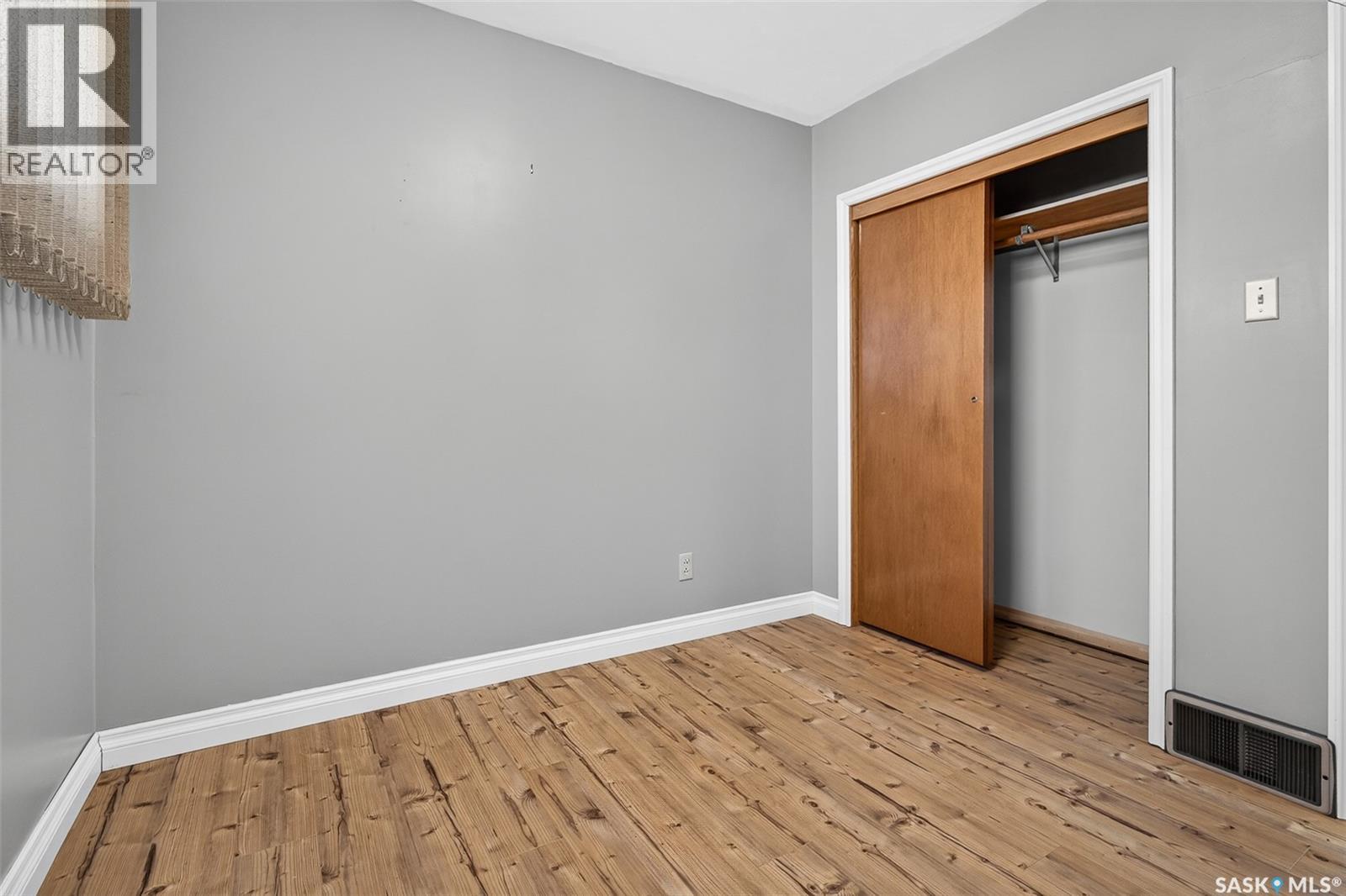704 Norfolk AVENUE, Chamberlain — photo 28