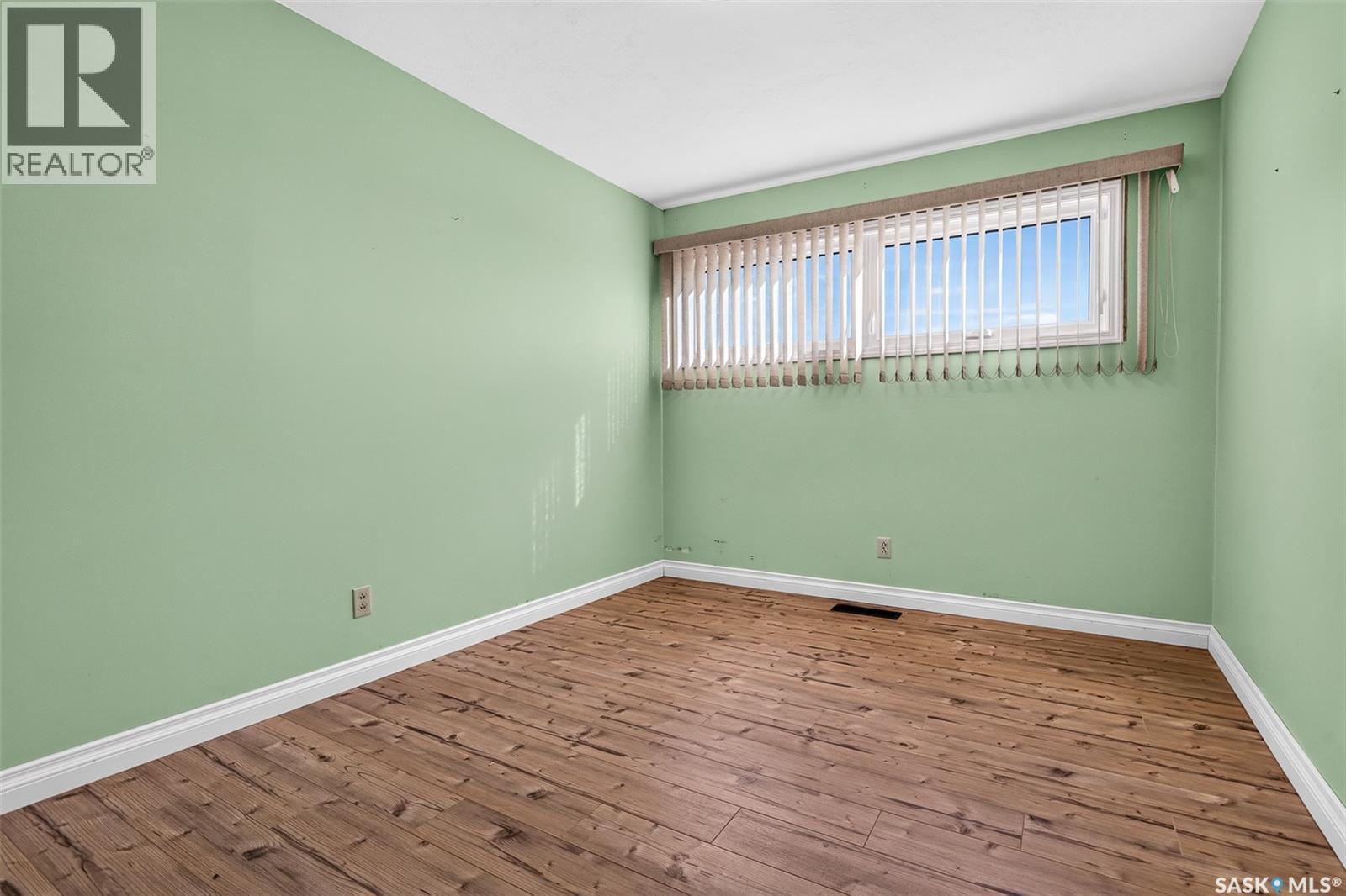 704 Norfolk AVENUE, Chamberlain — photo 32