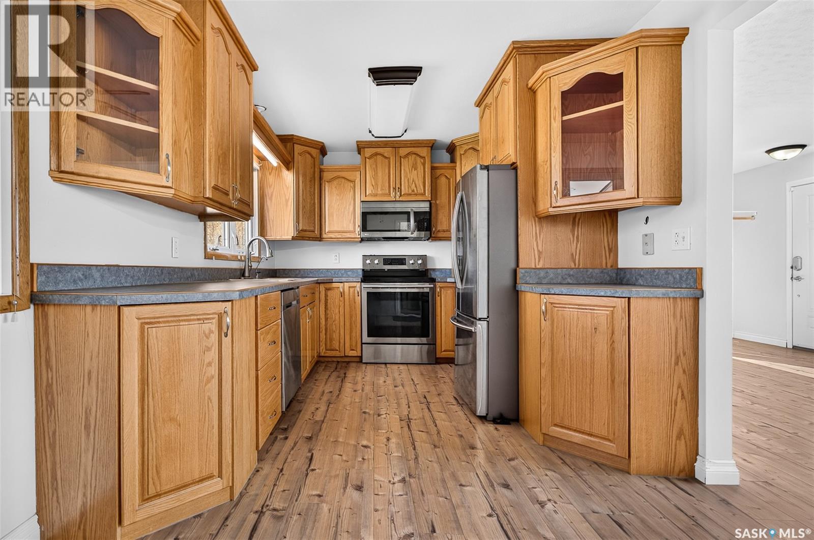 704 Norfolk AVENUE, Chamberlain — photo 4