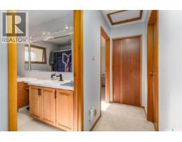 915 Normandy Drive, Moose Jaw, SK S6H3G8 Photo 26