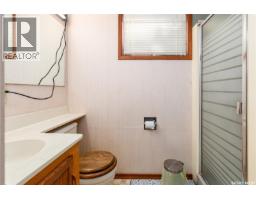 915 Normandy Drive, Moose Jaw, SK S6H3G8 Photo 39