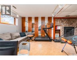 915 Normandy Drive, Moose Jaw, SK S6H3G8 Photo 33
