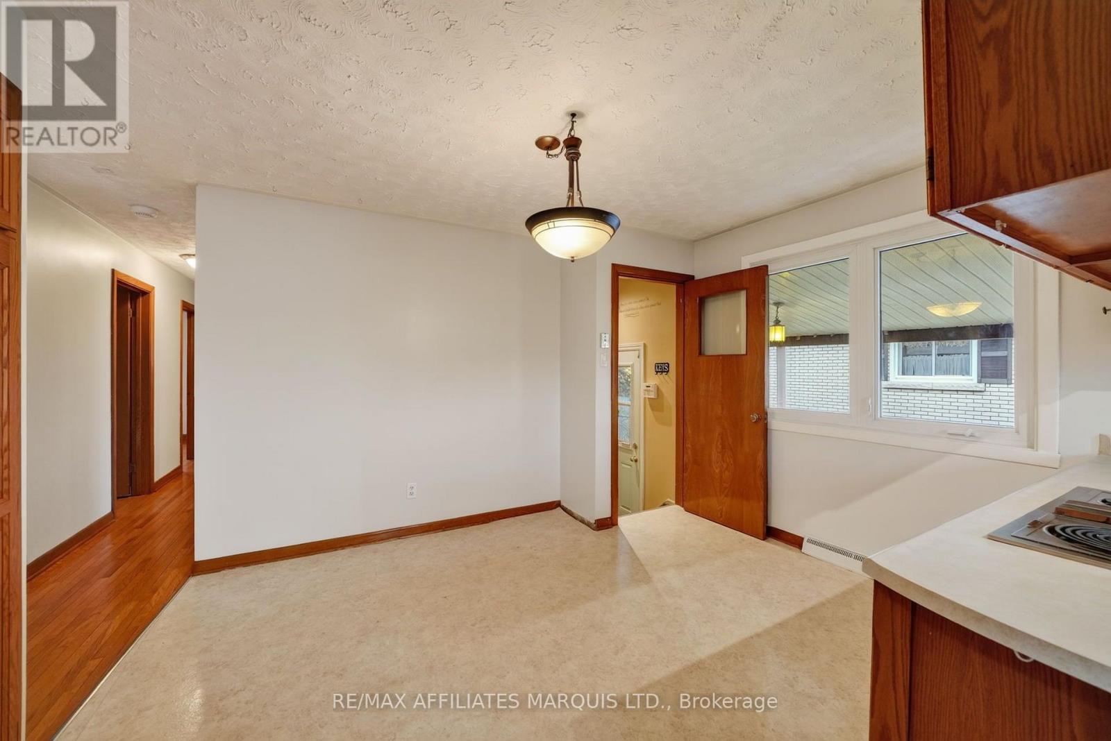 420 ANTHONY STREET - 10