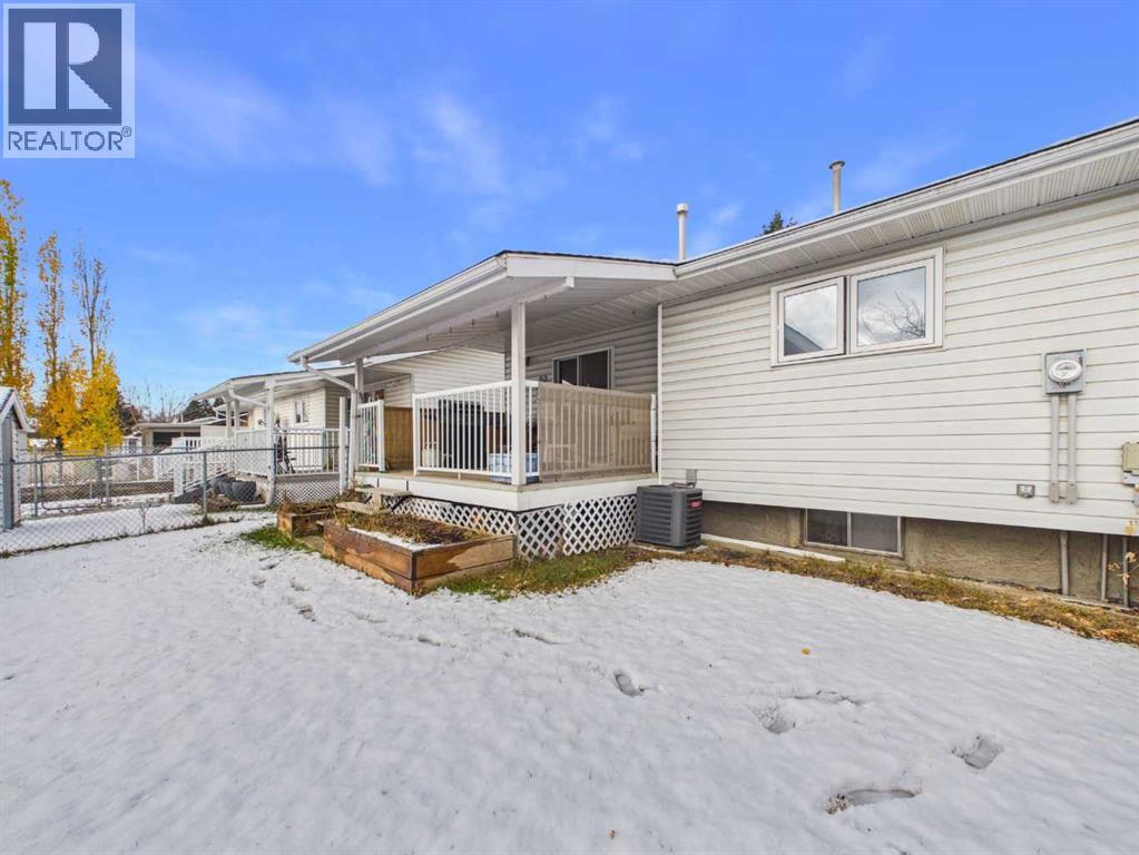 Listing photo – 63 Ellis Street, Red Deer