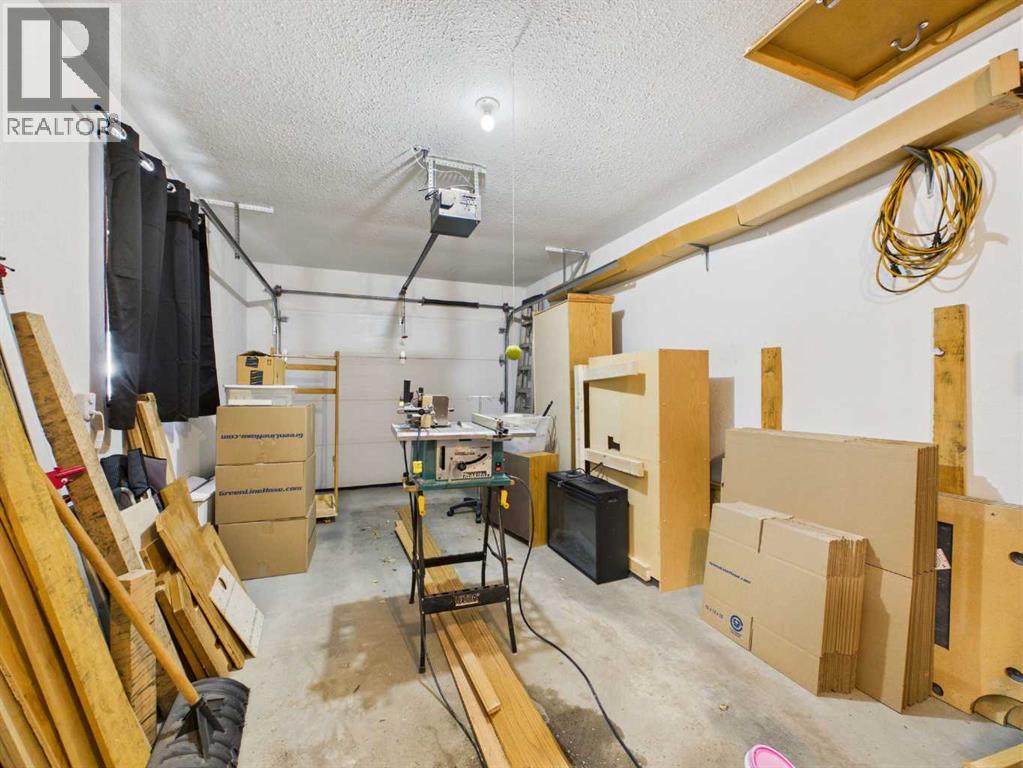 Listing photo – 63 Ellis Street, Red Deer