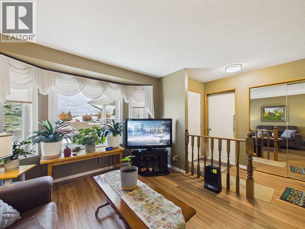 Listing photo – 63 Ellis Street, Red Deer