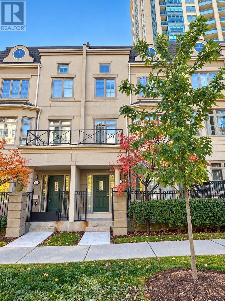 GV113 - 38 KENASTON GARDENS, Toronto (Bayview Village)