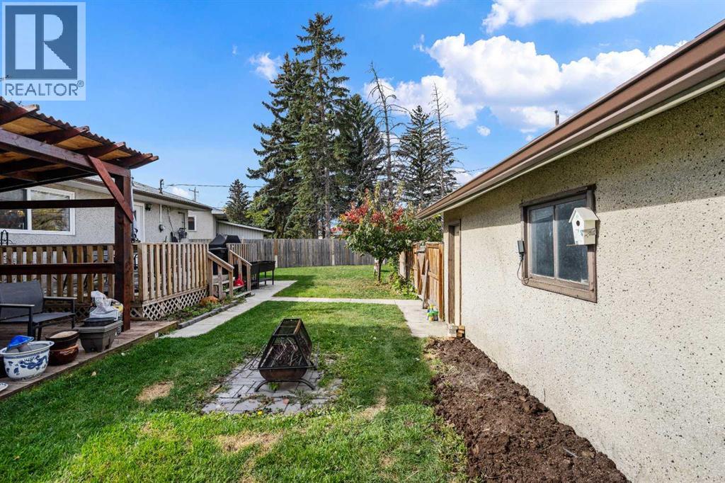 5410 Valentine Crescent SE photo 20