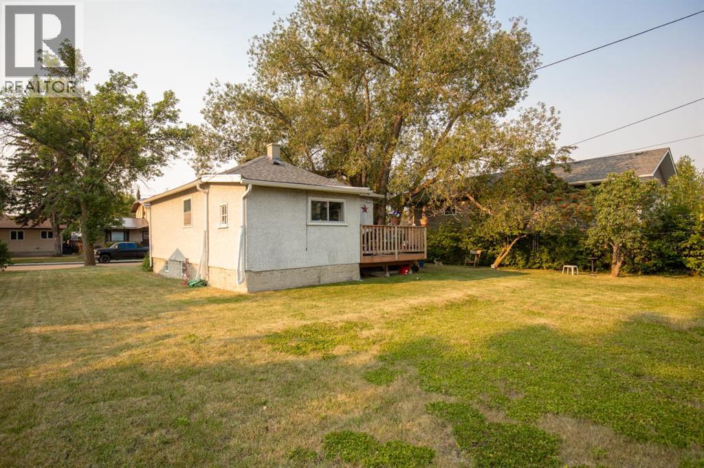 3830 46 Street, photo 16 of 37