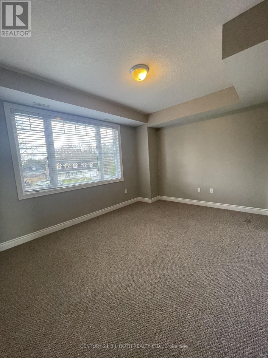 A-175 Centre Street, Essa photo 12