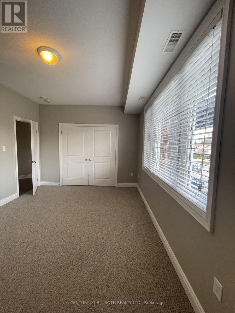 A-175 Centre Street, Essa photo 13