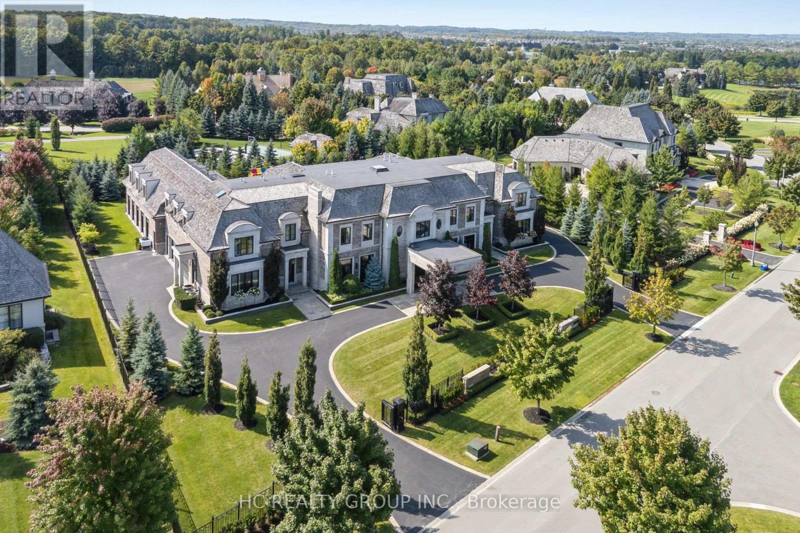38 Adena Meadows Way, Aurora, ON photo 2