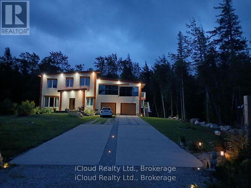 2216 Champlain Road, Tiny photo 2