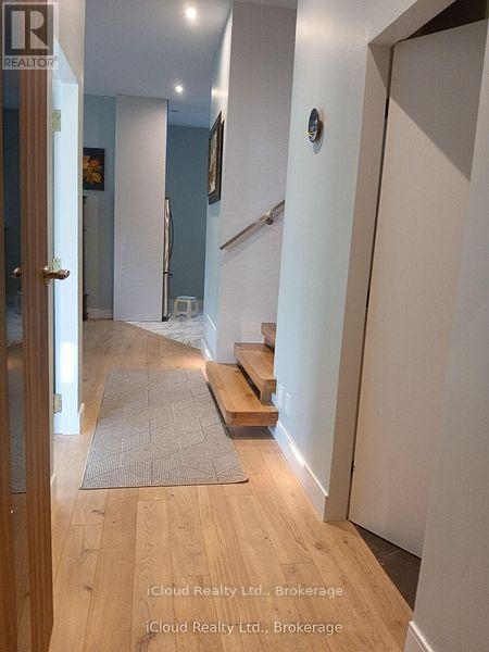 2216 Champlain Road, Tiny photo 5
