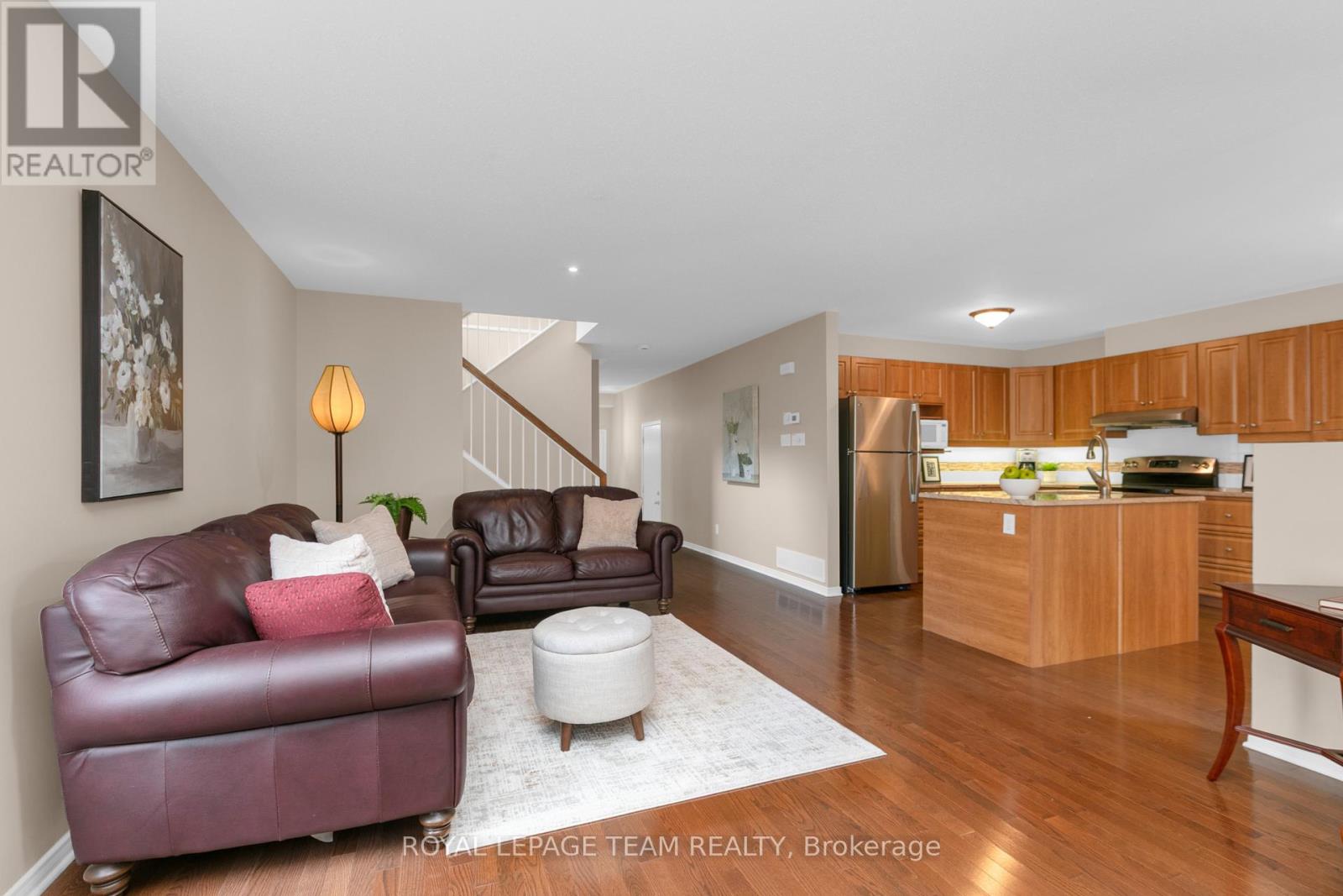 28 APPLEDALE DRIVE, Ottawa — photo 6