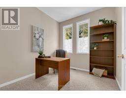 Living room - 28 Appledale Drive, Ottawa, ON K2J4W5 Photo 7