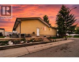 53 Queen Isabella Close Se, Calgary, AB T2J3R2 Photo 33