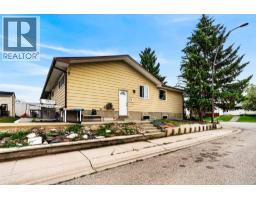 53 Queen Isabella Close Se, Calgary, AB T2J3R2 Photo 38