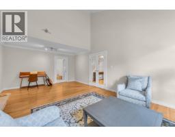 3635 Lynndale Crescent, Burnaby, BC V5A3S4 Photo 9
