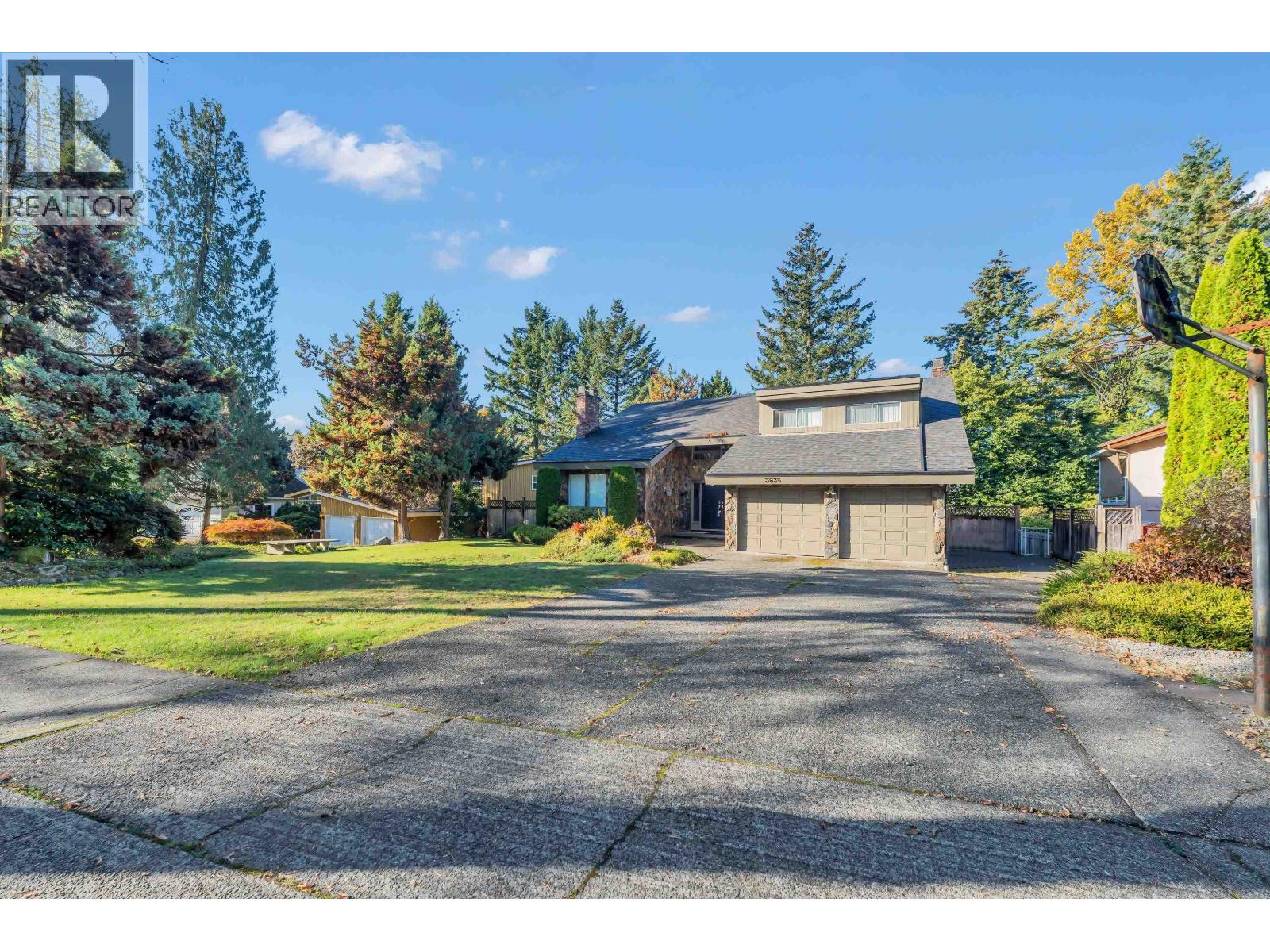 3635 LYNNDALE photo 3