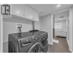 3635 Lynndale Crescent, Burnaby, BC V5A3S4 Photo 19