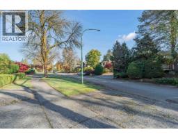 3635 Lynndale Crescent, Burnaby, BC V5A3S4 Photo 33