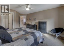 150, 100 Coopers Common Sw, Airdrie, AB T4B3C8 Photo 18