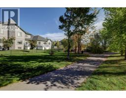 150, 100 Coopers Common Sw, Airdrie, AB T4B3C8 Photo 32