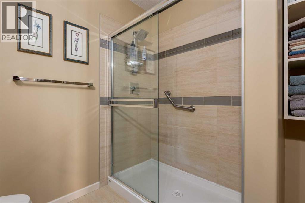 204, 103 Valley Ridge Manor NW photo 20