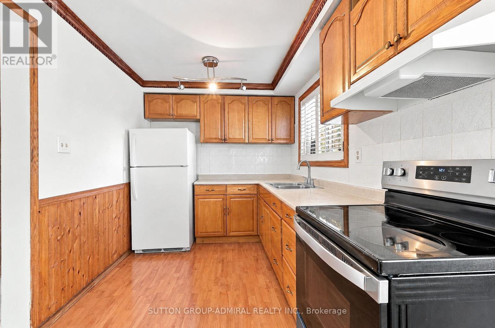 27- 21 Chester Le Boulevard, Toronto, ON photo 13