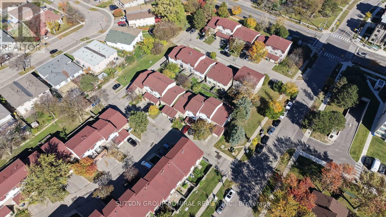 27- 21 Chester Le Boulevard, Toronto, ON photo 2