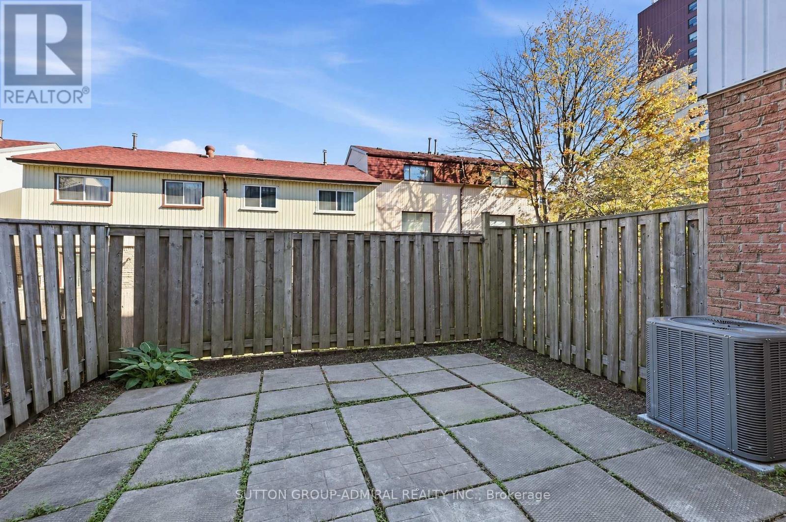 27- 21 Chester Le Boulevard, Toronto, ON photo 6