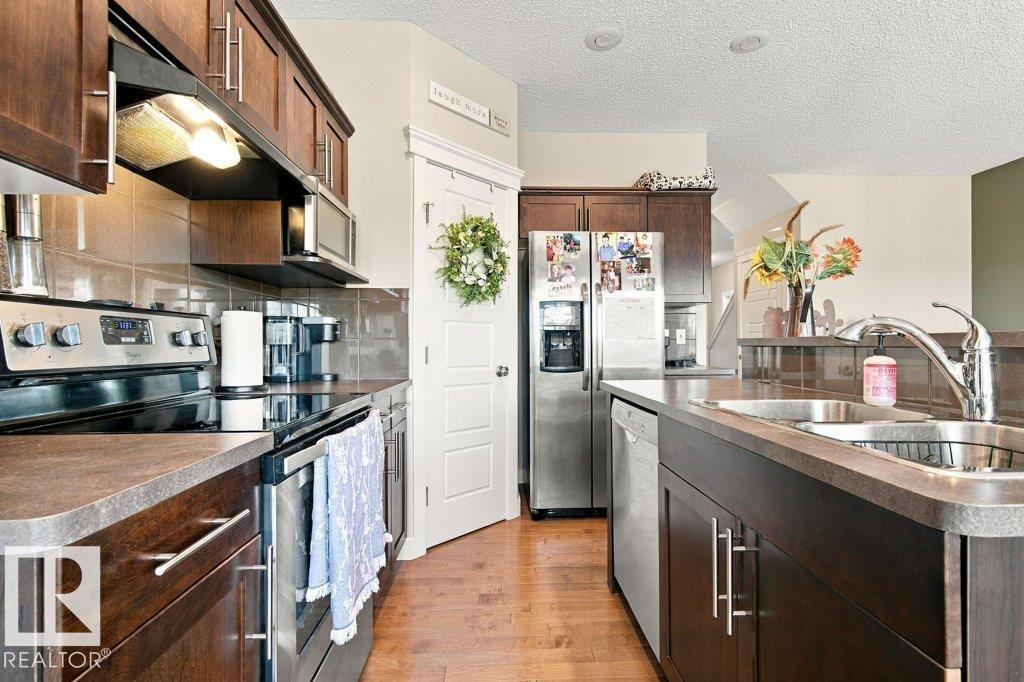18 Currant CR, photo 15 of 65