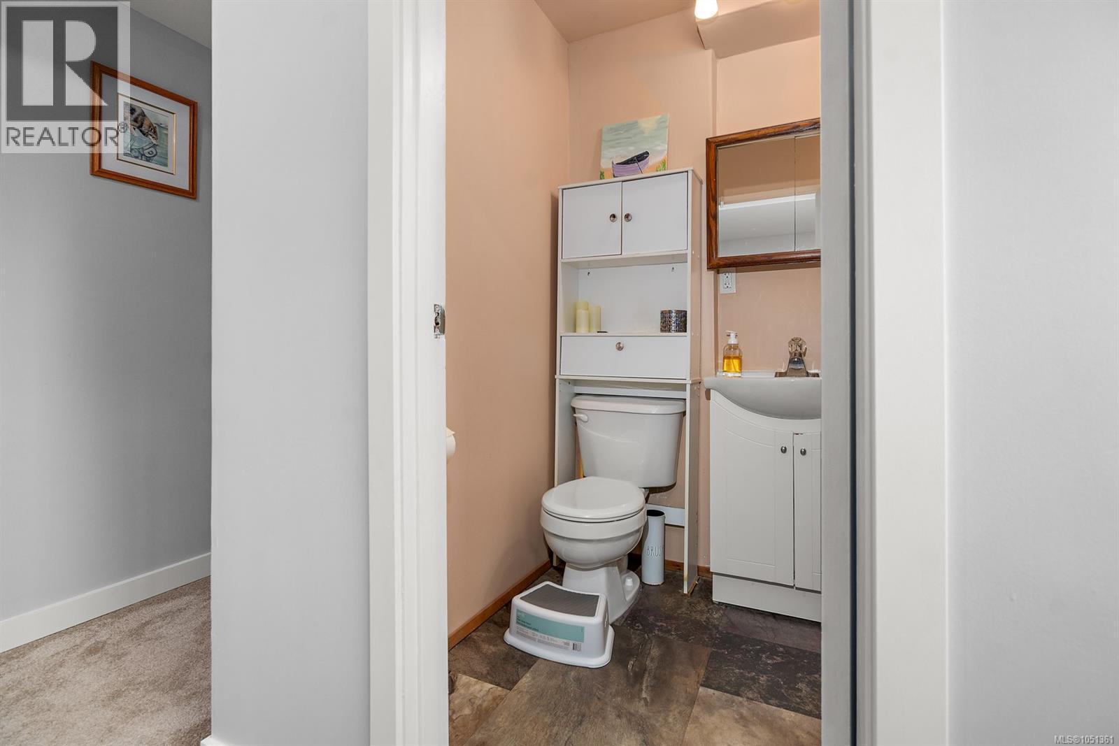 3988 Larchwood Dr, Saanich - Image 1