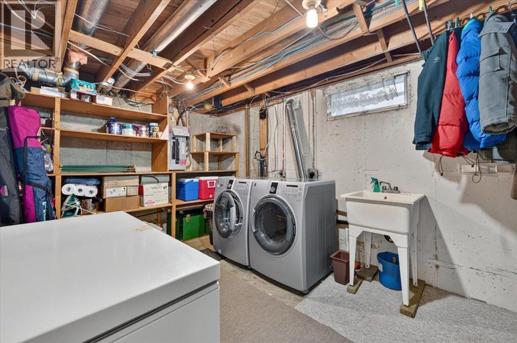 1184 Northmount Drive NW photo 39